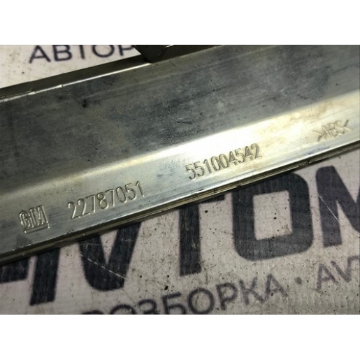 Накладка переднього бампера ліва Opel Insignia 2008-2017 22787051
